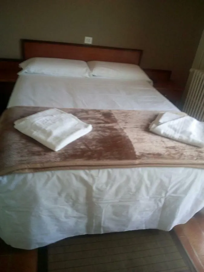 בית הארחה Verges Hostal Alberana